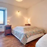 Spacieuse Maison De *