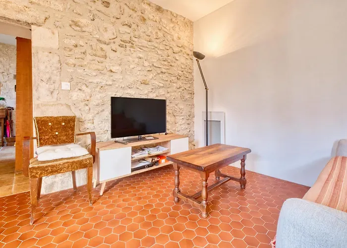 Spacieuse Maison De Sorges